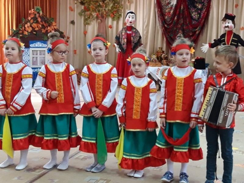 "Девичьи частушки"