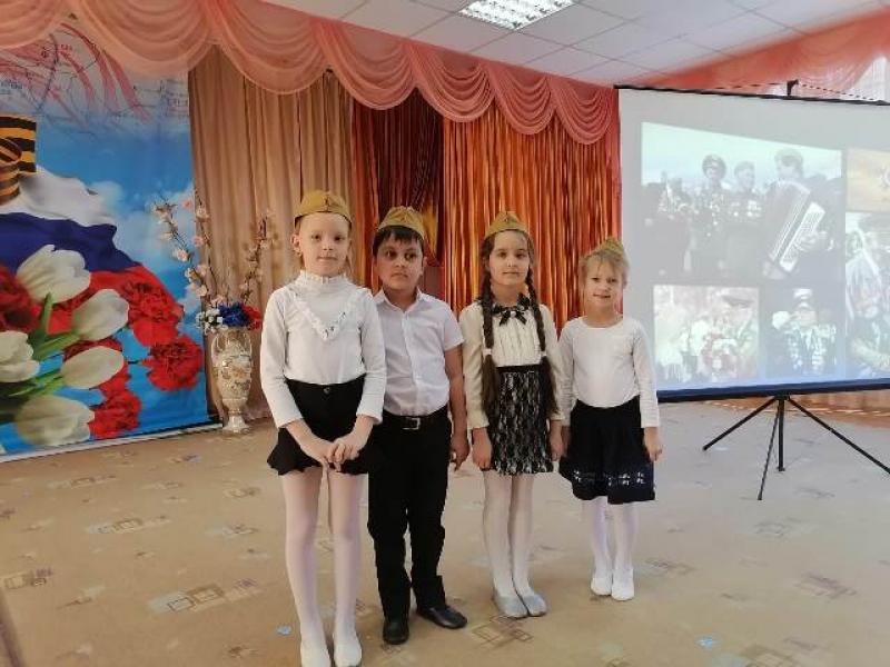 музыкально-поэтическая гостиная "Песни, зовущие на подвиг"